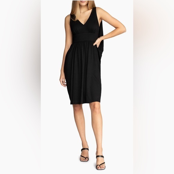 Trina Turk Elegant Black Sleeveless Midi Dress